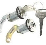 CILINDRO/CHAPA PUERTA TOYOTA LAND CRUISER FJ45/50           78-83 JUEGOX2 (6905169015 - 6905269015)